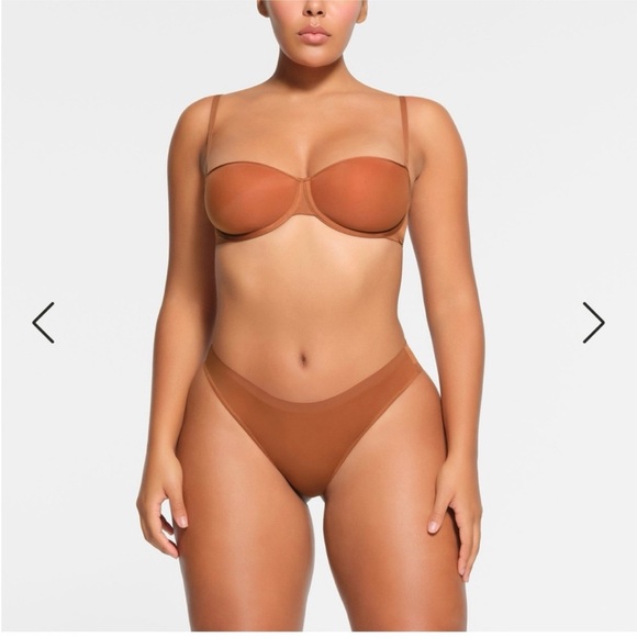 NWT Skims Weightless Strapless Bra Bronze 
Size 38C - Picture 3 of 6